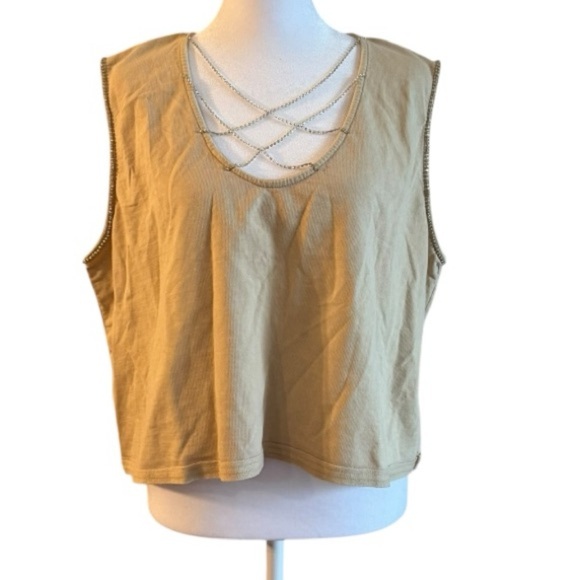 Blueb Edgy Chain Detail Crop Top – Tan | Size Large - Picture 7 of 7
